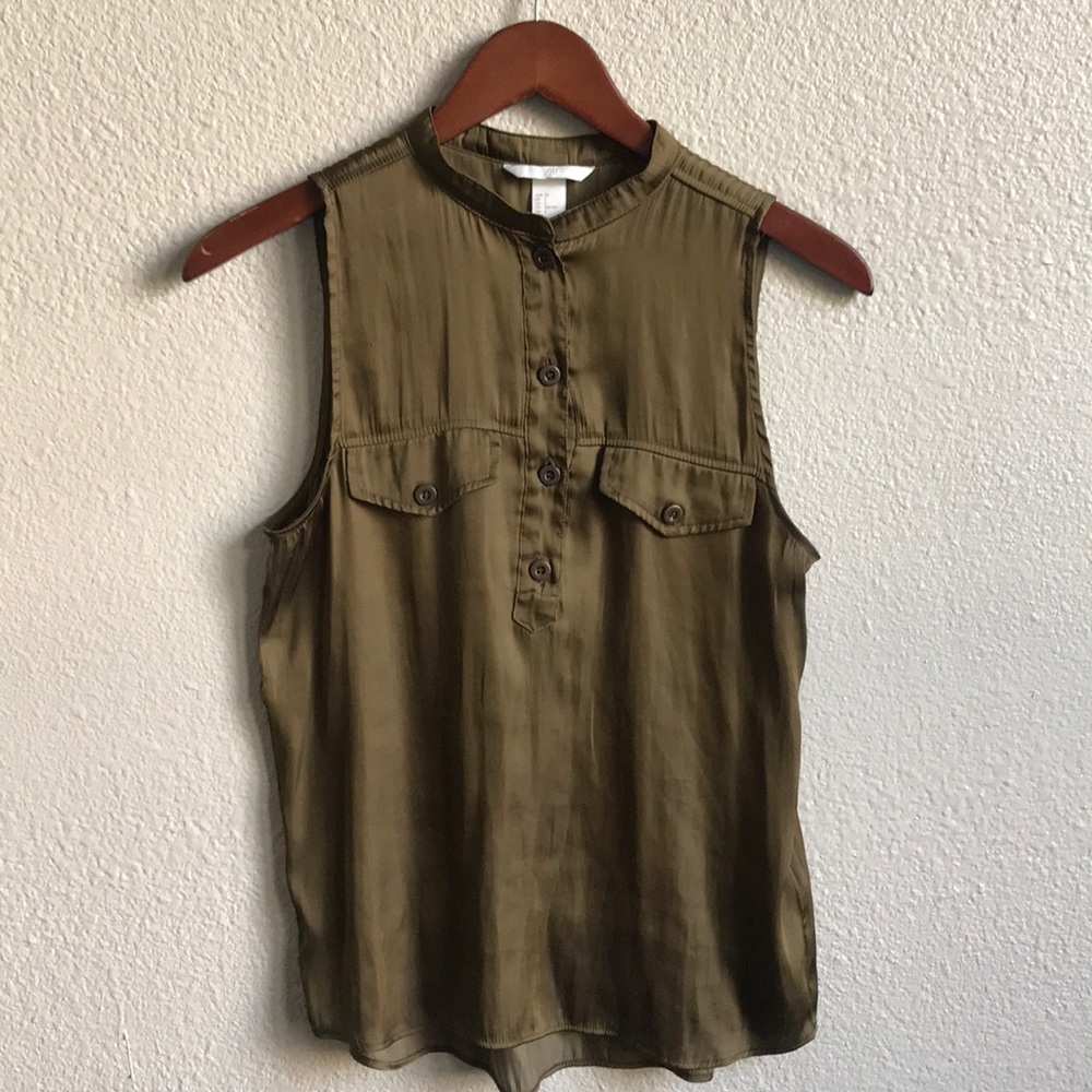 H&M Satin Wrinkled Sleeveless Blouse